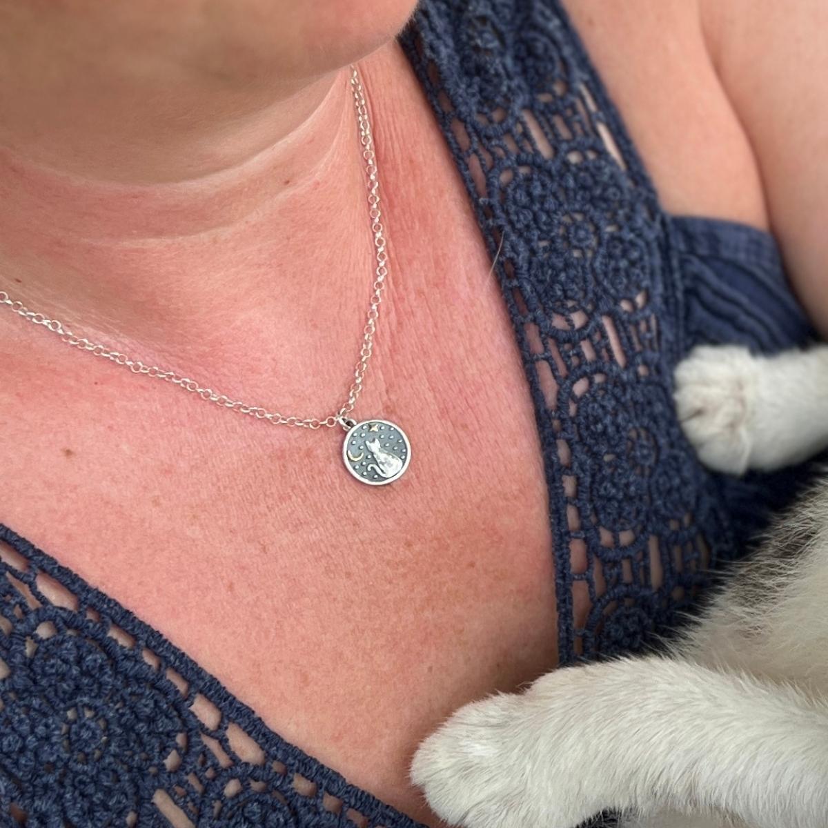 Purrfect Love Necklace: Reflecting Unconditional Cat Affection