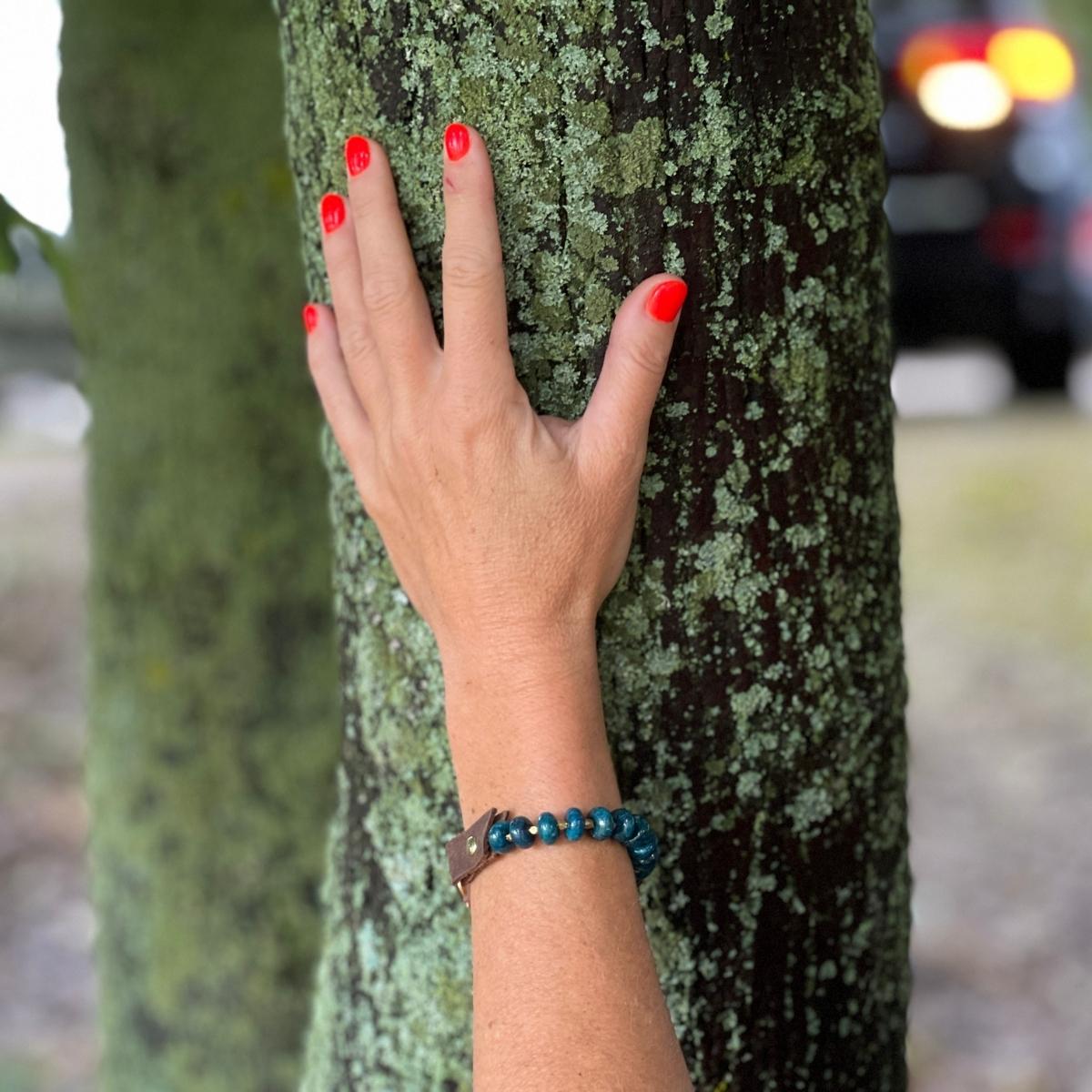 The "True Self Discovery: Apatite Confidence Bracelet" is more than an accessory; it's a reminder of your personal journey, your worth, and the confidence that blooms when you embrace your true essence. It carries the energy of self-discovery, self-confidence, and the beauty that radiates from authenticity.