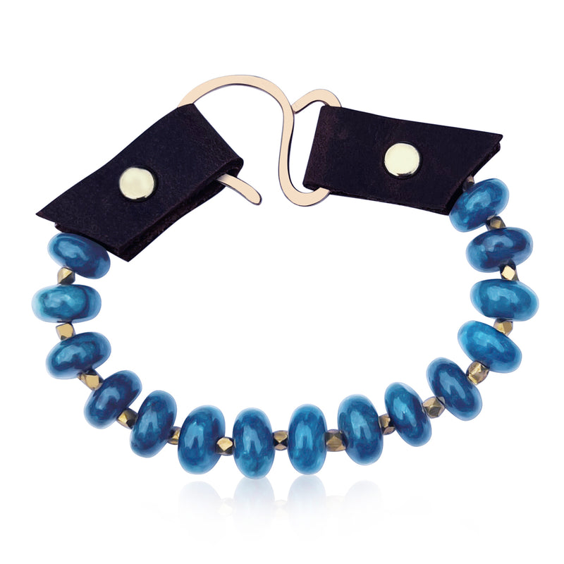 The "True Self Discovery: Apatite Confidence Bracelet" is more than an accessory; it's a reminder of your personal journey, your worth, and the confidence that blooms when you embrace your true essence. It carries the energy of self-discovery, self-confidence, and the beauty that radiates from authenticity.