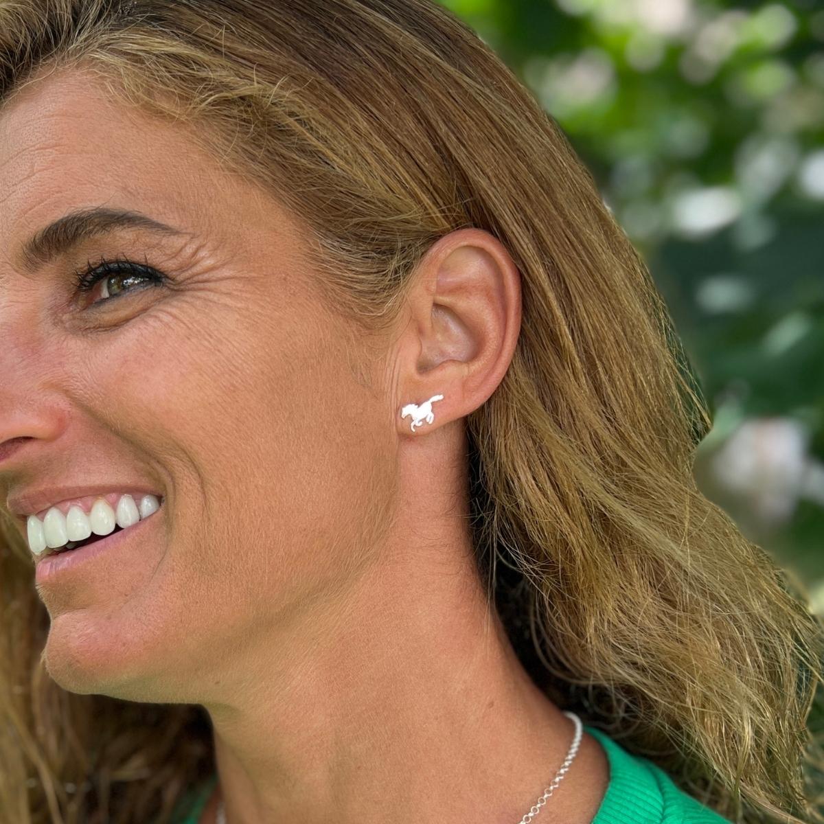 Celebrate the timeless allure of horses with the "Wild and Free Horse Earrings." As you wear them or gift them, let these earrings symbolize the power, beauty, strength, and freedom that these magnificent creatures represent. 