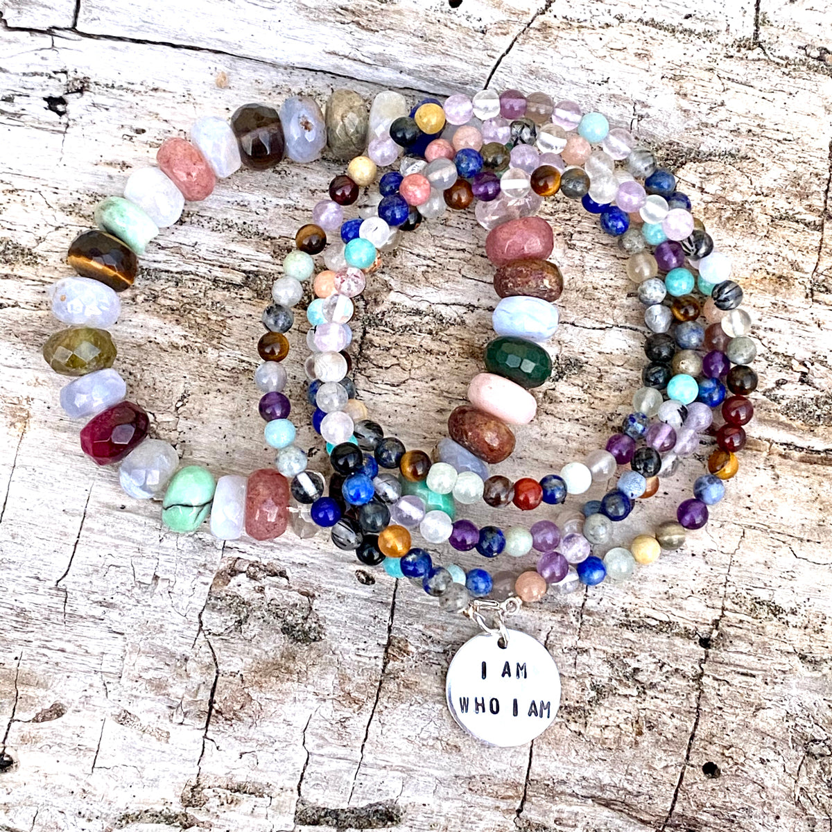 I am who I am Affirmation Bracelet. Mindfulness Bracelet with a Mix of Semi-Precious Chakra Healing Stones. 