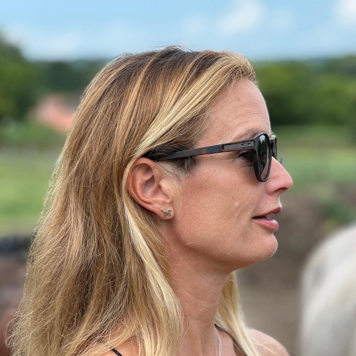 Celebrate the timeless allure of horses with the "Wild and Free Horse Earrings." As you wear them or gift them, let these earrings symbolize the power, beauty, strength, and freedom that these magnificent creatures represent. 
