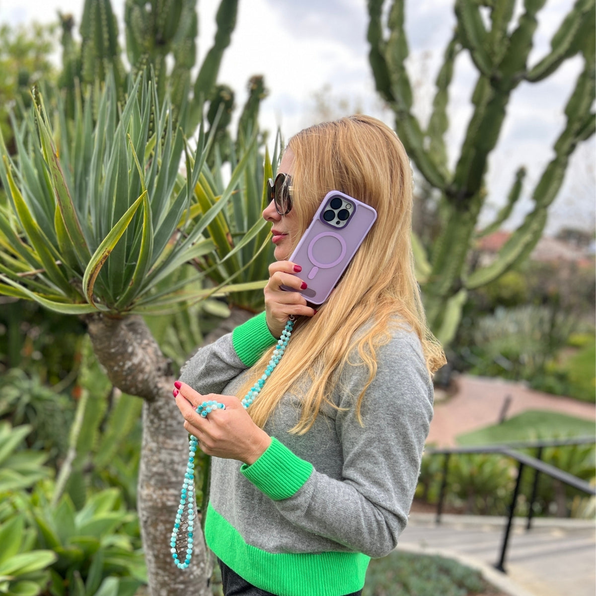 Wearable Phone Keeper