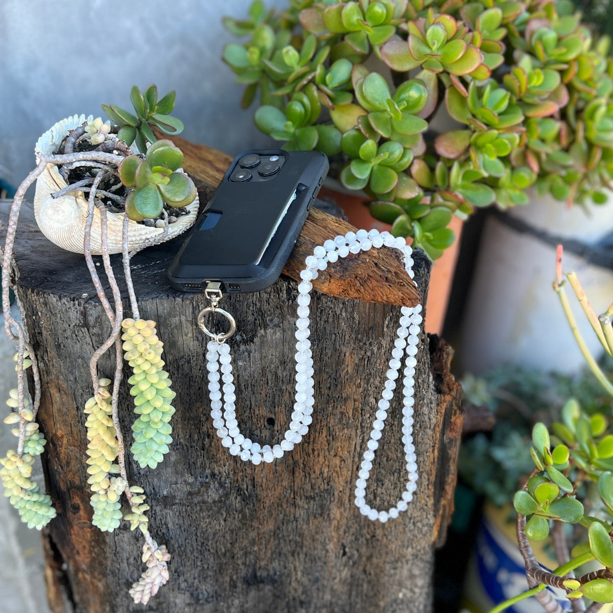 Wearable Phone Keeper