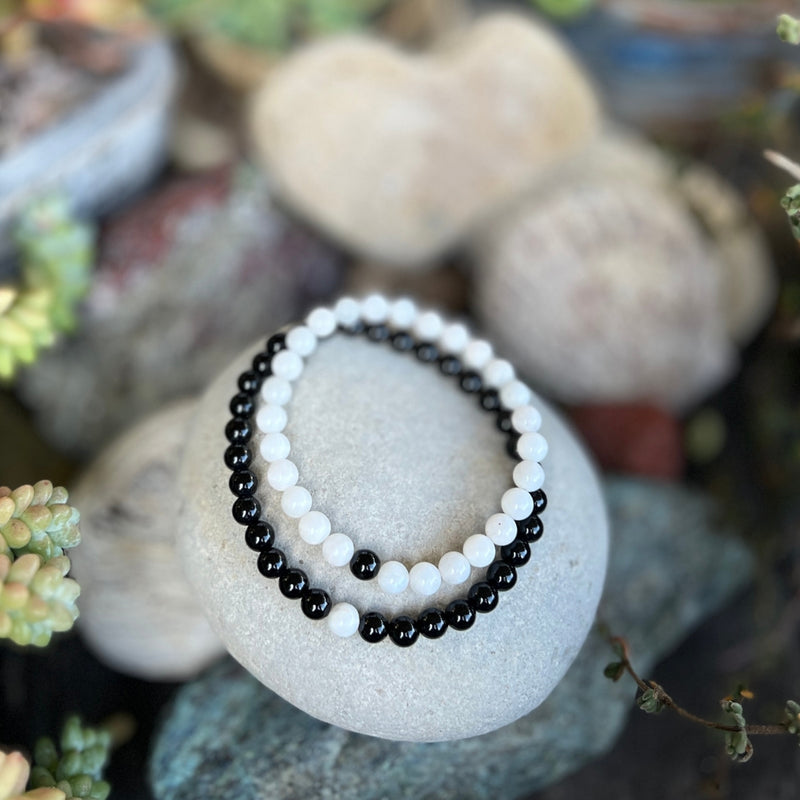 This healing gemstone bracelet pair will have you two lovestruck in a grounded Earthy way.  Spoil yourself and your love with these TWOgether Bracelets! Onyx and Moonstone Bracelet Pair 🖤 🤍 for those couples who prefer less bling and more mindfulness in their lives.