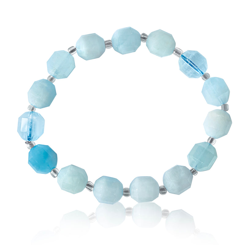 Premium Natural Aquamarine Bracelet for Hope. Looking to find the best crystals for hope or best crystals for courage? Aquamarine has a rich color and has long been a symbol of youth, health and hope. Aquamarine is a wonderful stone for meditation.