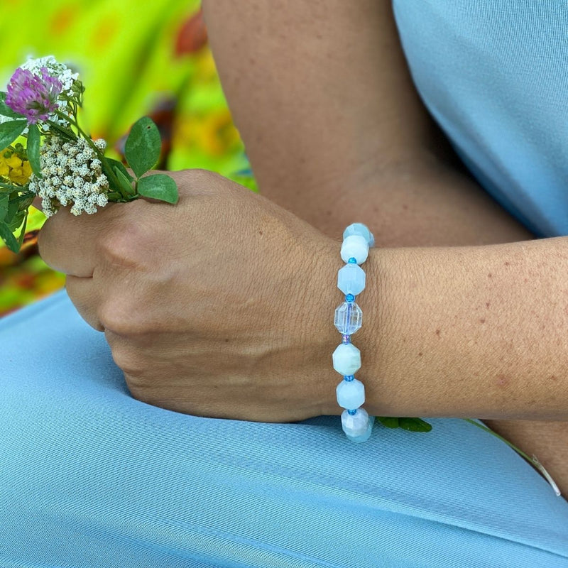 Premium Natural Aquamarine Bracelet for Hope. Looking to find the best crystals for hope or best healing crystals for courage? Aquamarine is it.