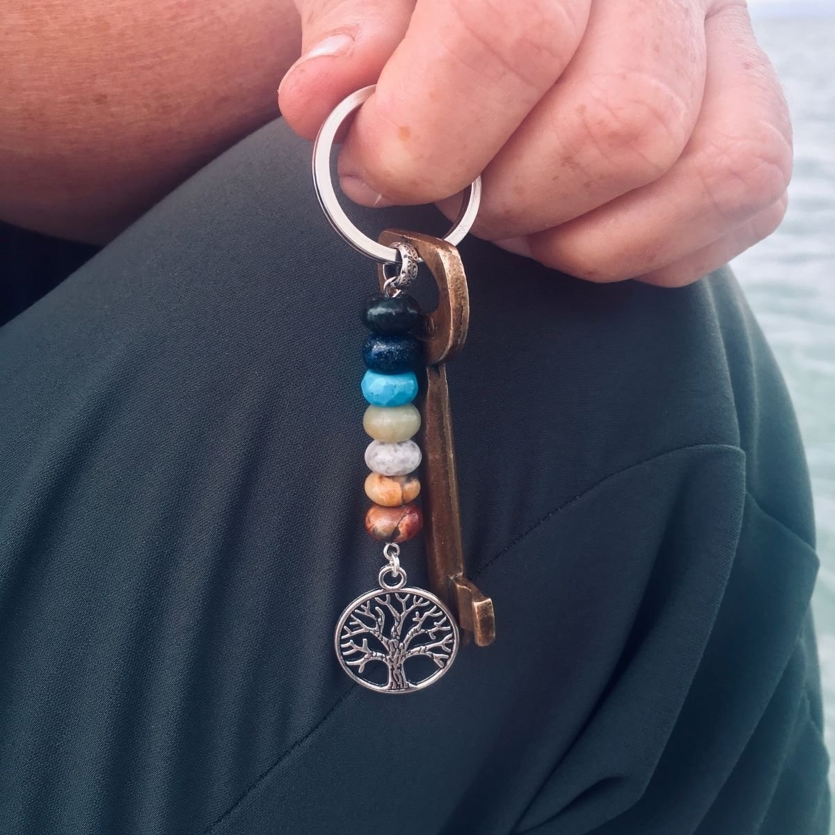7 Chakra Keychain with Healing Gemstones to Release Emotional Baggage