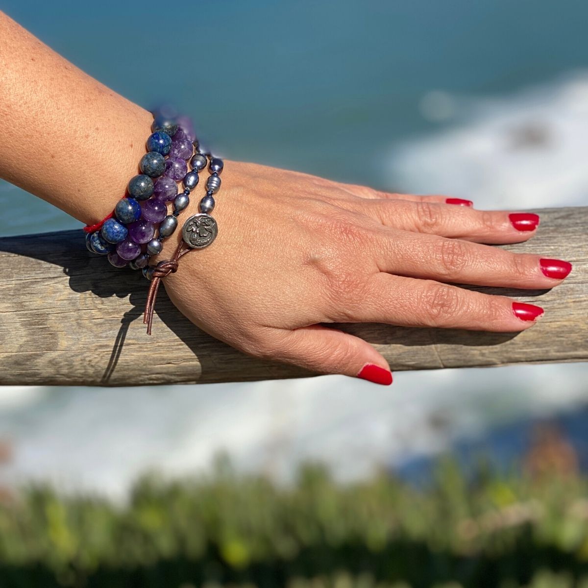 Do you have a free spirit and a happy heart? If you believe in yourself and trust your soul, you can achieve all of your dreams. This Free Spirit Bracelet Stack is the reflection of that feeling.