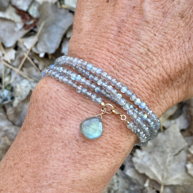 Labradorite Wrap Bracelet for a Positive Change in Your Life. It has within it a deeply felt resonance that is very powerful, and it can be used to bring amazing changes to your life.