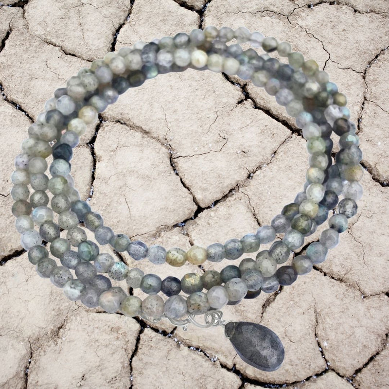 Labradorite Wrap Bracelet for a Positive Change in Your Life. 
