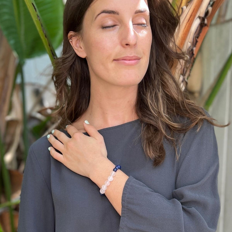 Know Your Self Worth Bracelet with Lapis Lazuli and Rose Quartz. “The way you treat yourself sets the standard for others.” – Sonya Friedman. Lapis Lazuli jewelry is a symbol of truth. Rose quartz calms your nerves and helps with self-love and self-acceptance.