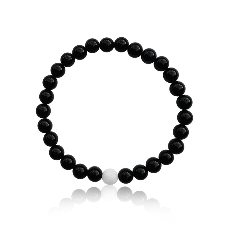 Sometimes, we could all use a reminder to be more mindful. In our over-scheduled worlds, so much of our mental energy is committed to our to-do lists that we’re almost always thinking about what’s coming next instead of truly being present. Wear this Everyday Mindfulness Onyx Bracelet to remind you to be present.