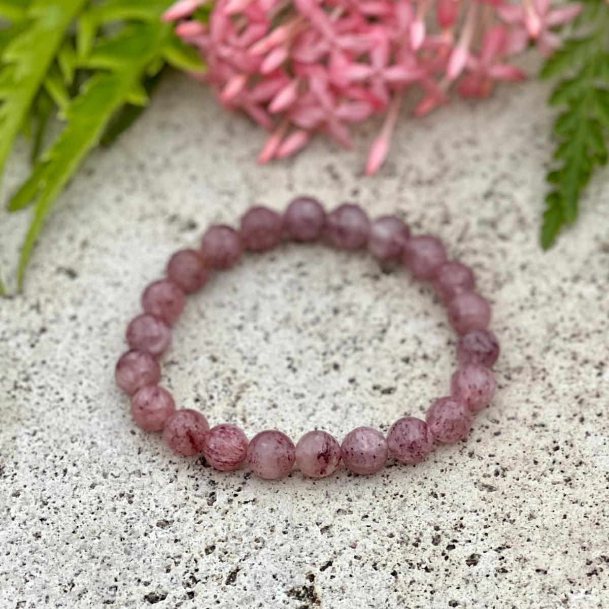 Strawberry Quartz Bracelet for Joy in Your Life. Strawberry Quartz is primarily a Stone of Joy. Strawberry Quartz enables us to see the happy, beautiful and pleasant aspects of Life. It increases optimism and positive thinking.